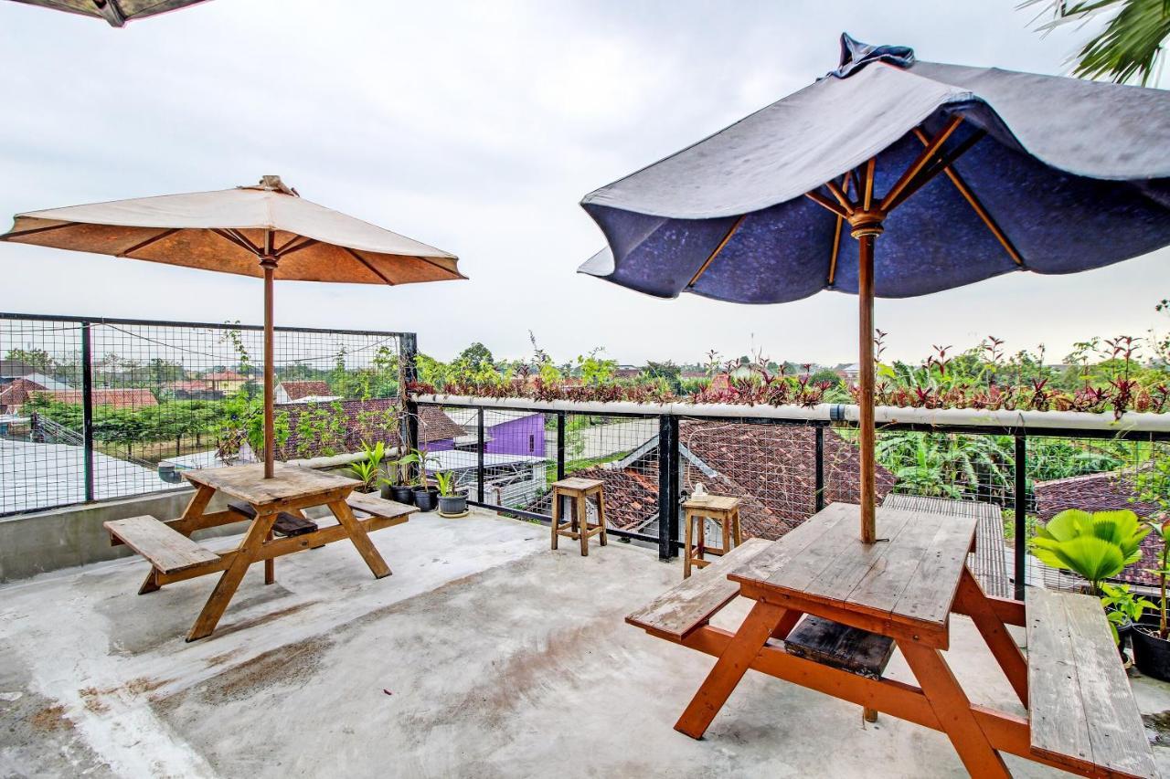 Oyo 92256 Sentosa Residence Yogyakarta Bagian luar foto